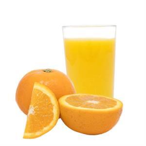 juicing oranges